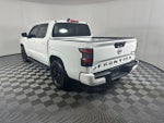 2023 Nissan Frontier SV Midnight Edition & Technology Package