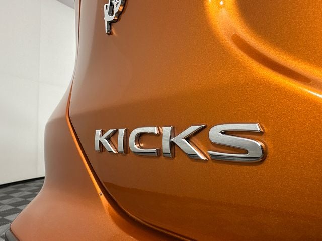 2023 Nissan Kicks SR Premium Package