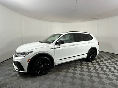 2022 Volkswagen Tiguan 2.0T SE R-Line Black