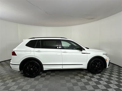 2022 Volkswagen Tiguan 2.0T SE R-Line Black