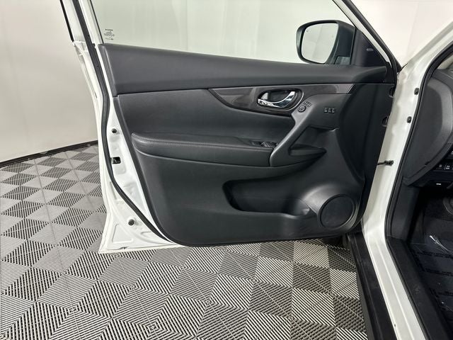 2019 Nissan Rogue SV Premium Package