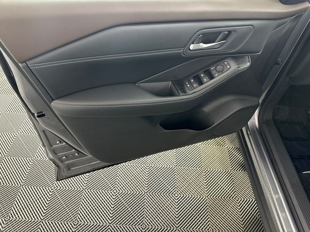 2023 Nissan Rogue SV Premium Package