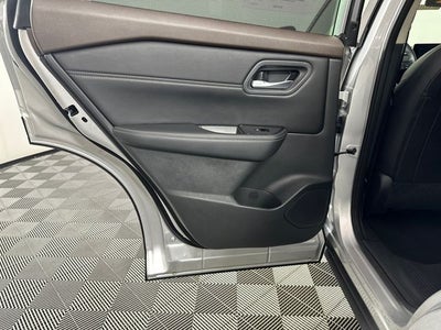 2023 Nissan Rogue SV Premium Package