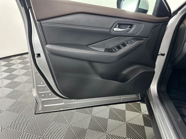 2023 Nissan Rogue SV Premium Package