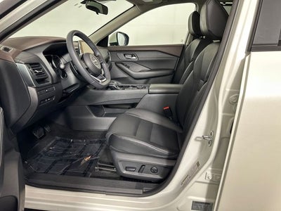 2023 Nissan Rogue SV Premium Package