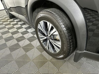 2022 Nissan Rogue SV Premium Package
