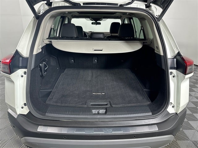 2023 Nissan Rogue SV Premium Package