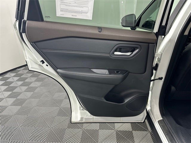 2023 Nissan Rogue SV Premium Package