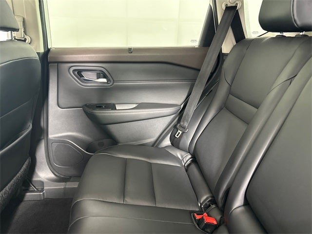 2023 Nissan Rogue SV Premium Package