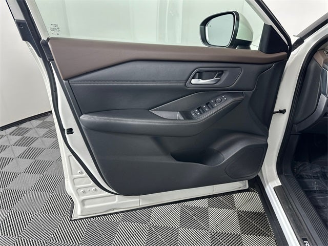 2023 Nissan Rogue SV Premium Package