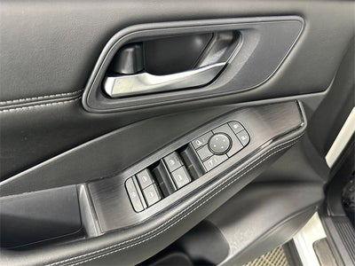 2023 Nissan Rogue SV Premium Package