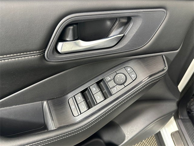 2023 Nissan Rogue SV Premium Package