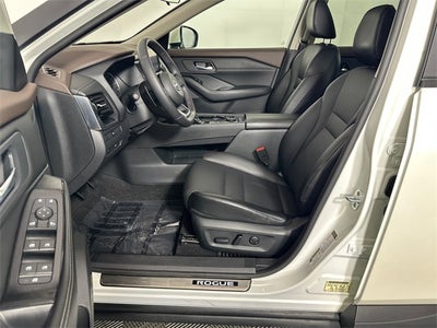 2023 Nissan Rogue SV Premium Package