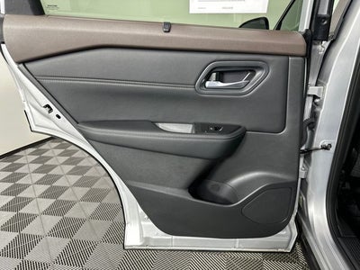 2023 Nissan Rogue SV Premium Package