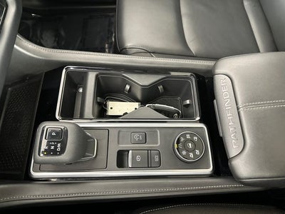 2023 Nissan Pathfinder SL Premium Package