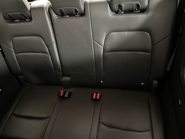 2022 Nissan Pathfinder Platinum Bench Seat Package