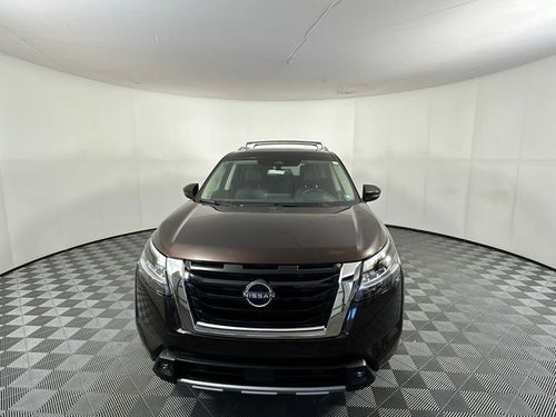 2022 Nissan Pathfinder Platinum Bench Seat Package