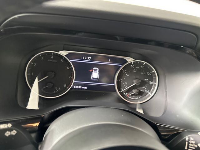 2022 Nissan Pathfinder Platinum Bench Seat Package