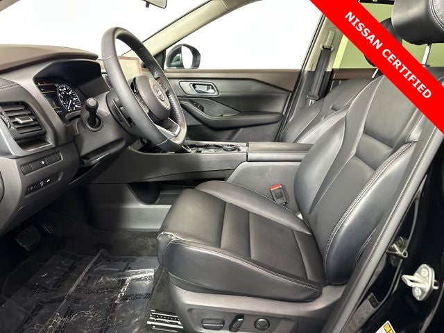2023 Nissan Rogue SV Midnight Edition & Premium Package