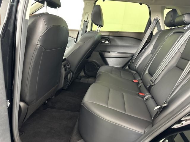 2023 Nissan Rogue SV Premium Package