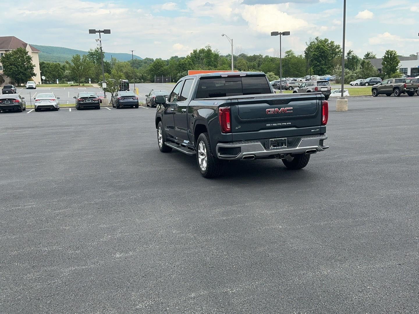 2021 GMC Sierra 1500 SLT