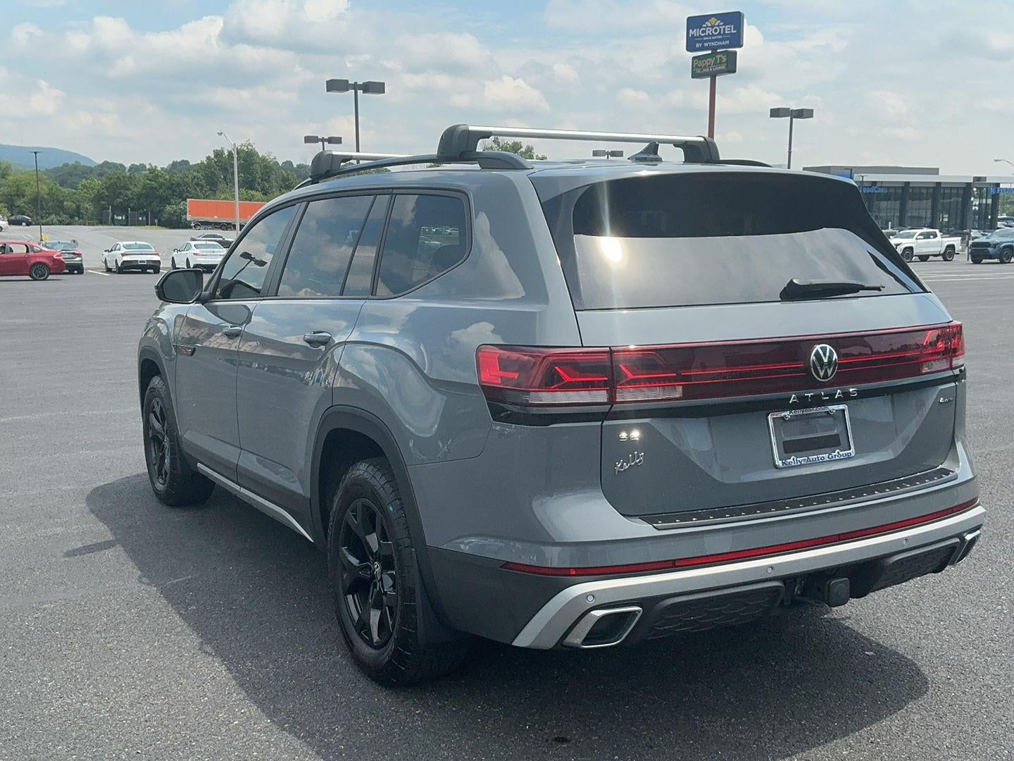 2024 Volkswagen Atlas 2.0T Peak Edition SE w/Technology