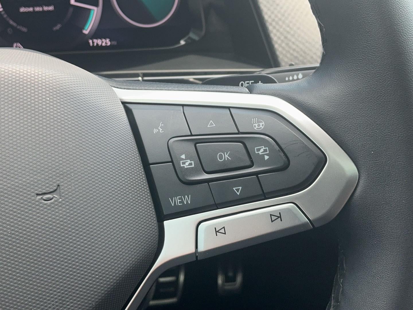 2024 Volkswagen Atlas 2.0T Peak Edition SE w/Technology