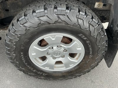 2015 Toyota Tacoma Base V6