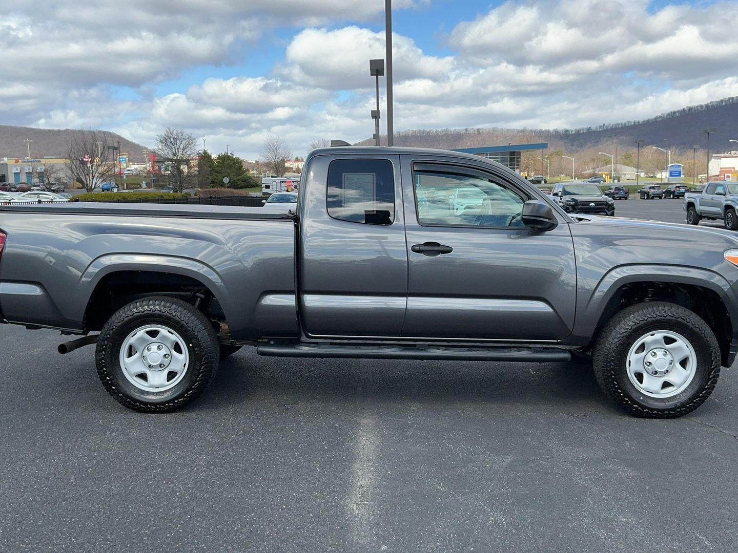 2022 Toyota Tacoma SR