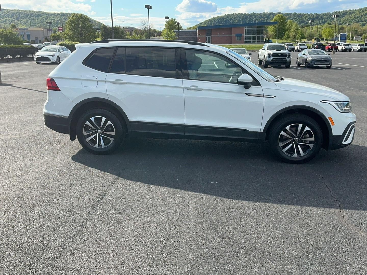 2023 Volkswagen Tiguan S