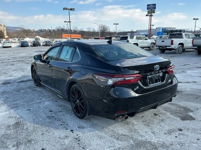2022 Toyota Camry Hybrid XSE