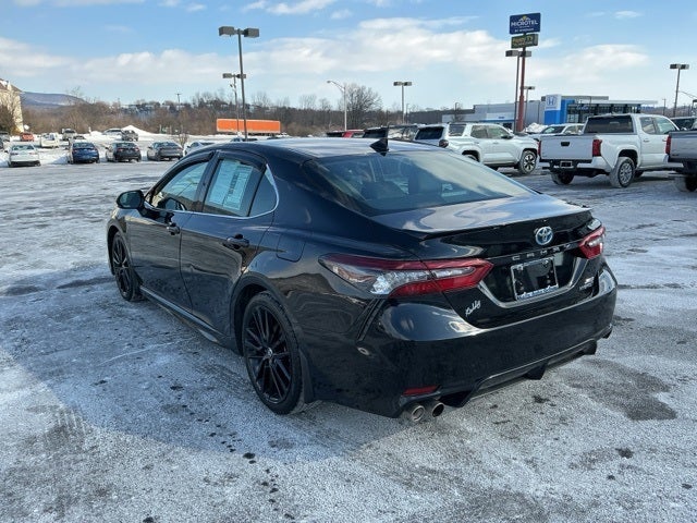 2022 Toyota Camry Hybrid XSE