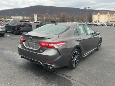 2020 Toyota Camry SE