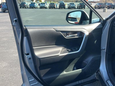 2023 Toyota RAV4 Hybrid SE