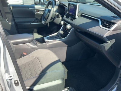 2023 Toyota RAV4 Hybrid SE