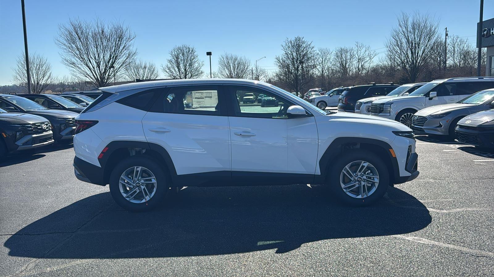 2026 Hyundai TUCSON SE AWD