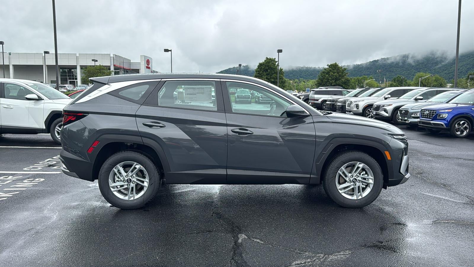 2026 Hyundai TUCSON SE