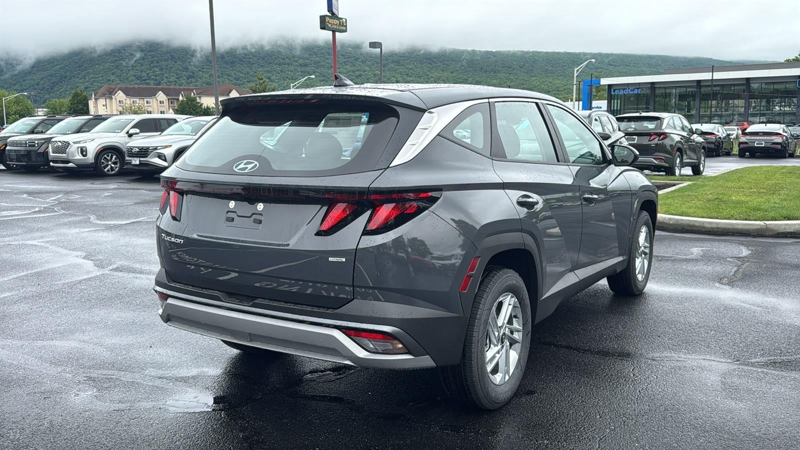 2026 Hyundai TUCSON SE