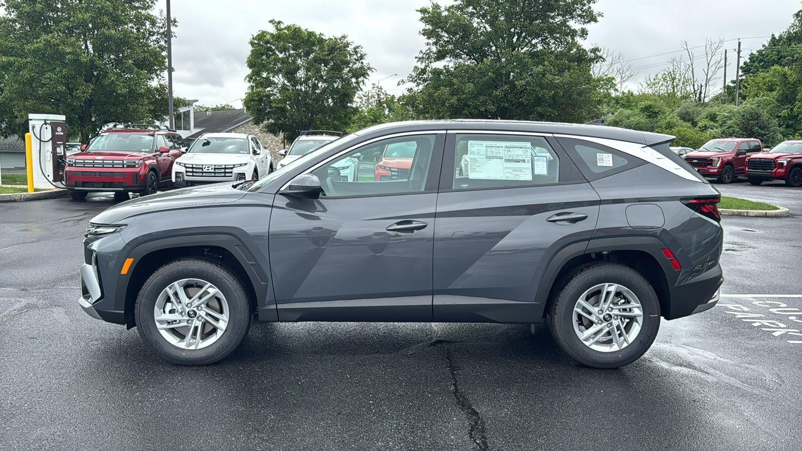 2026 Hyundai TUCSON SE