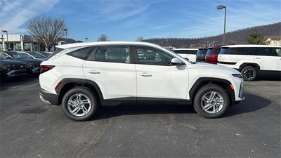 2026 Hyundai TUCSON SE AWD