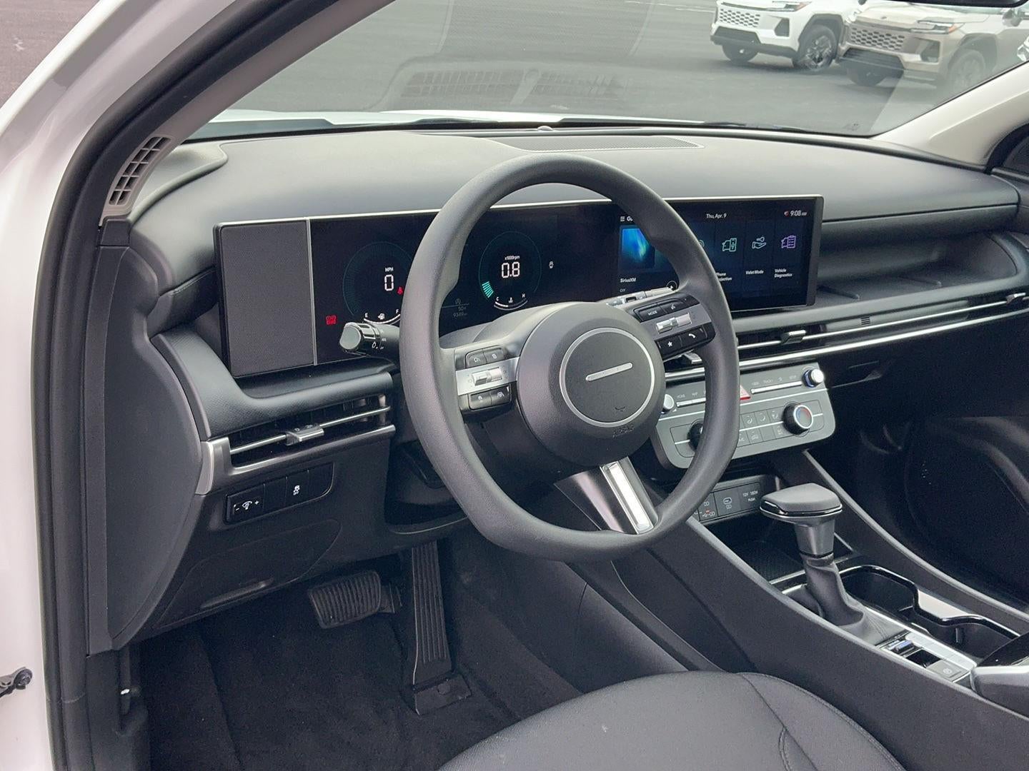 2025 Hyundai TUCSON SE