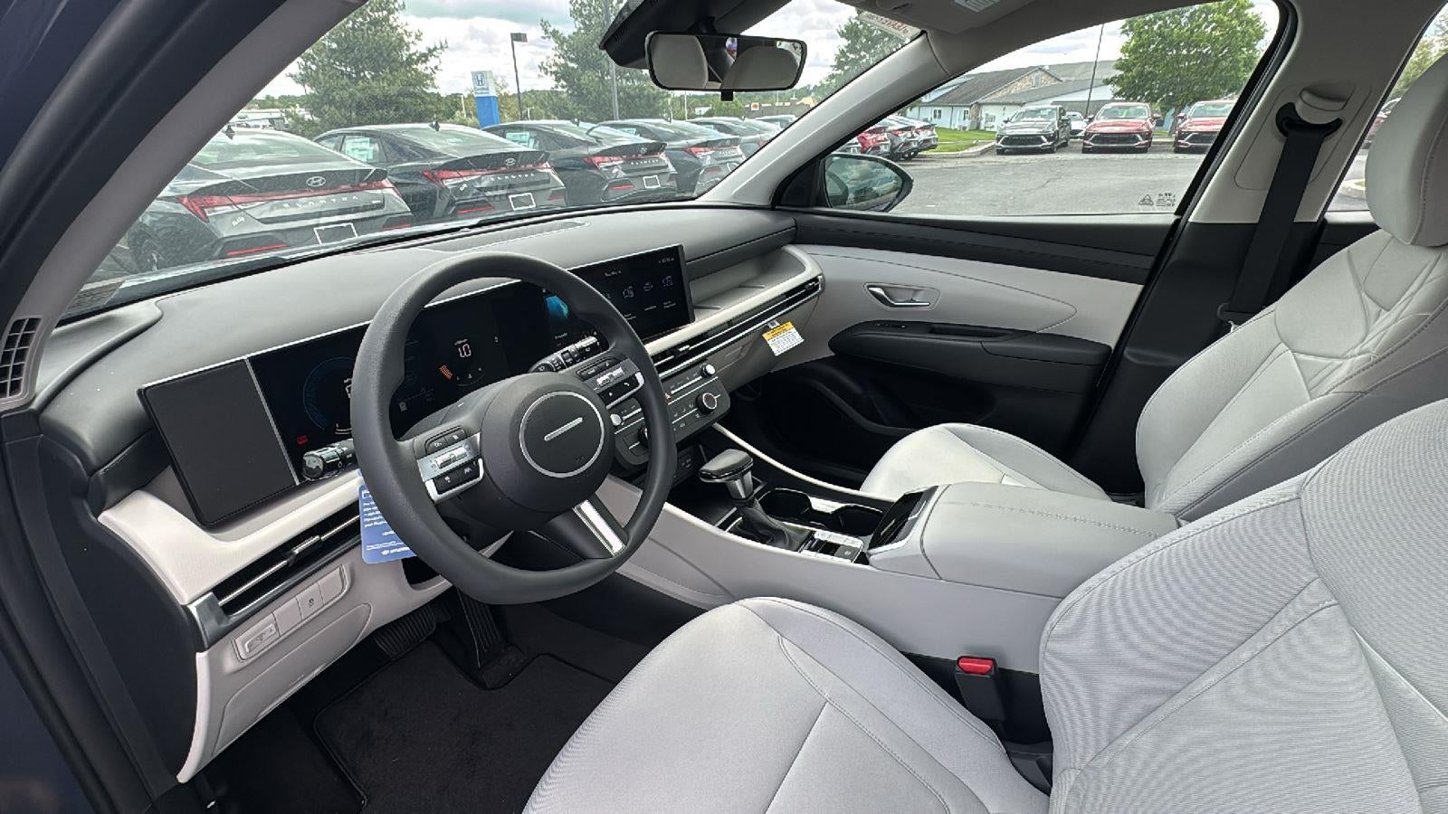 2026 Hyundai TUCSON SE AWD