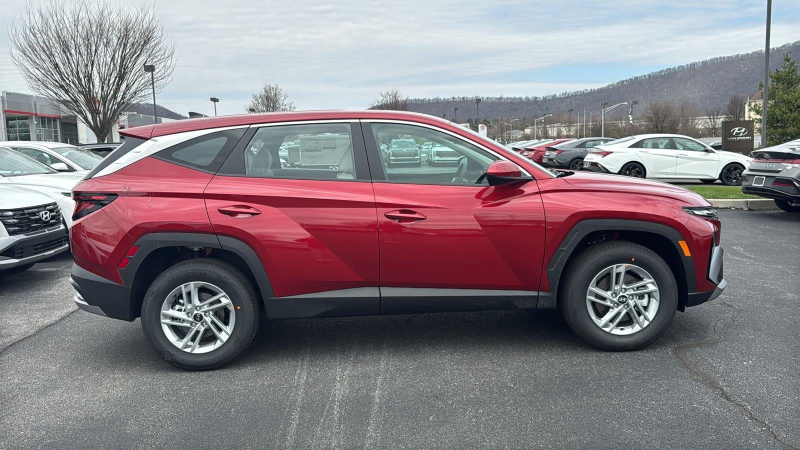 2026 Hyundai TUCSON SE AWD