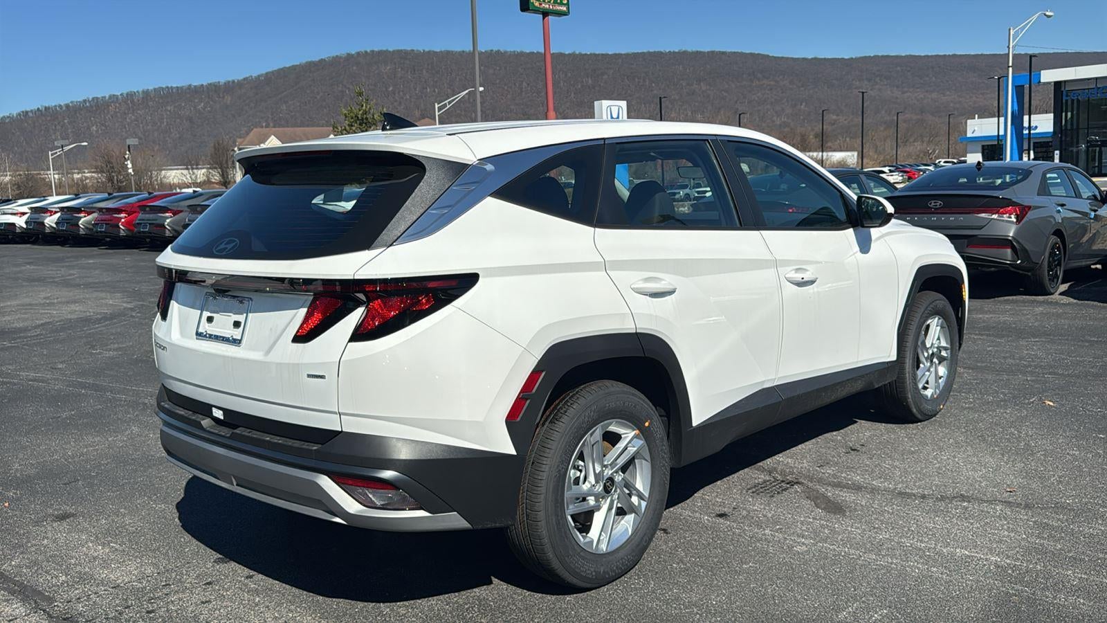 2026 Hyundai TUCSON SE AWD