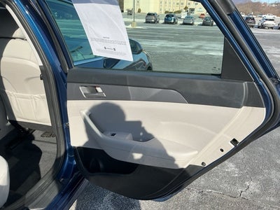 2019 Hyundai SONATA SE