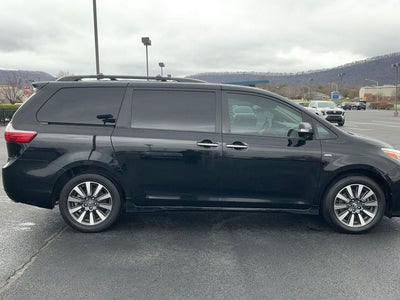 2020 Toyota Sienna Limited Premium