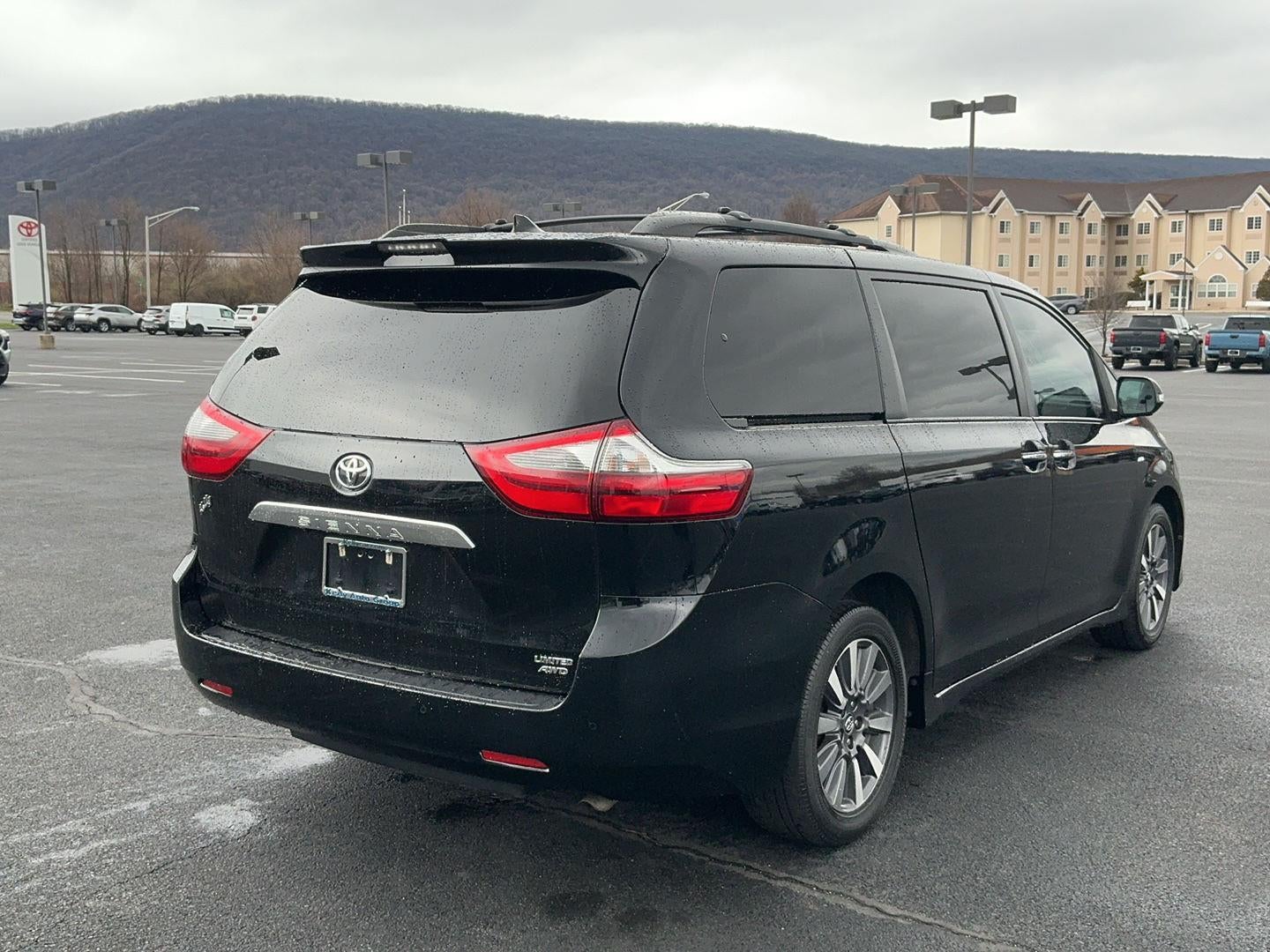 2020 Toyota Sienna Limited Premium