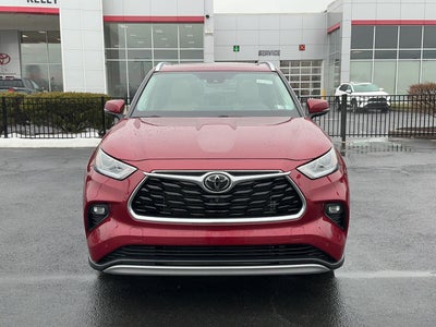 2022 Toyota Highlander Platinum