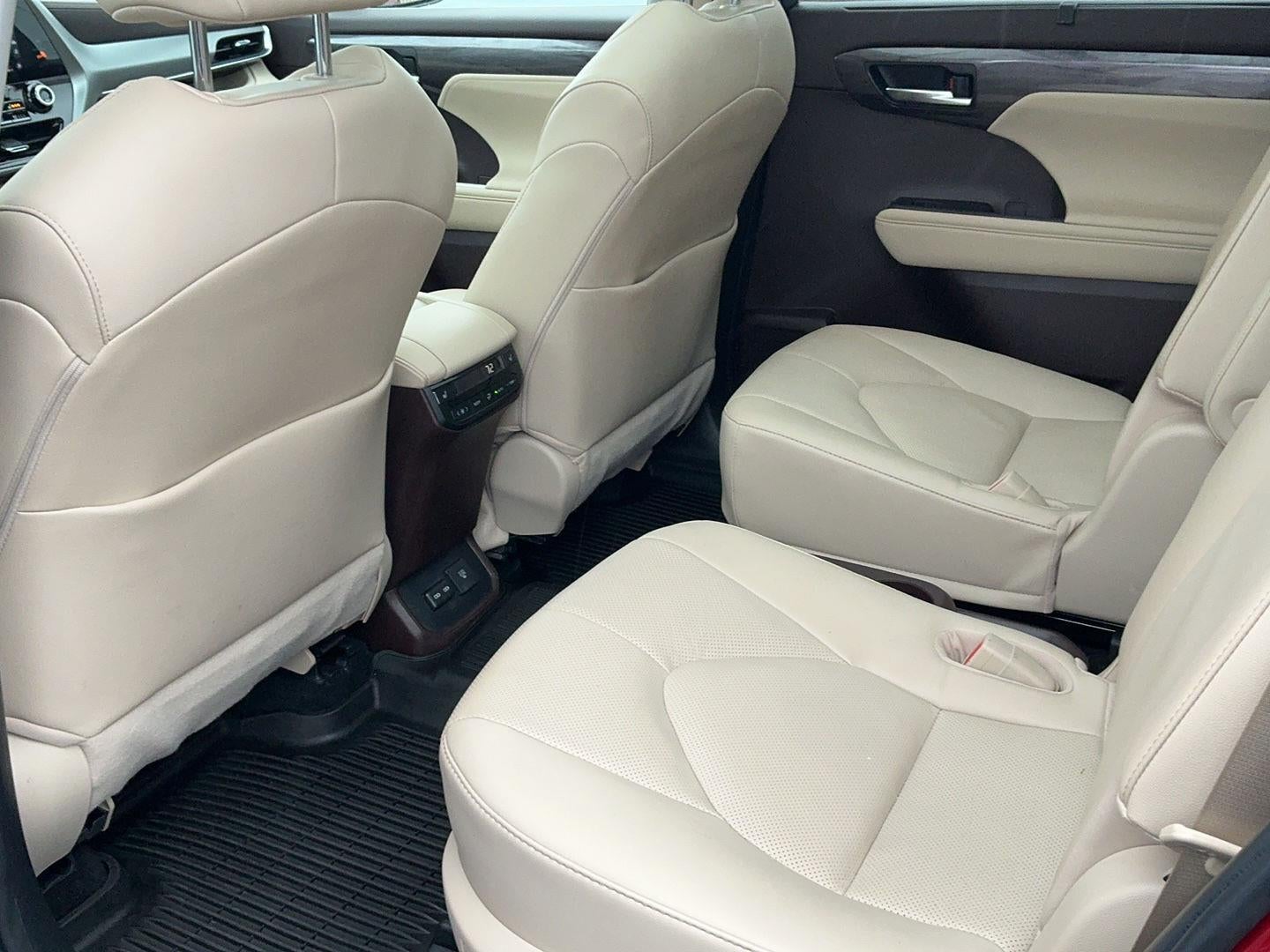 2022 Toyota Highlander Platinum