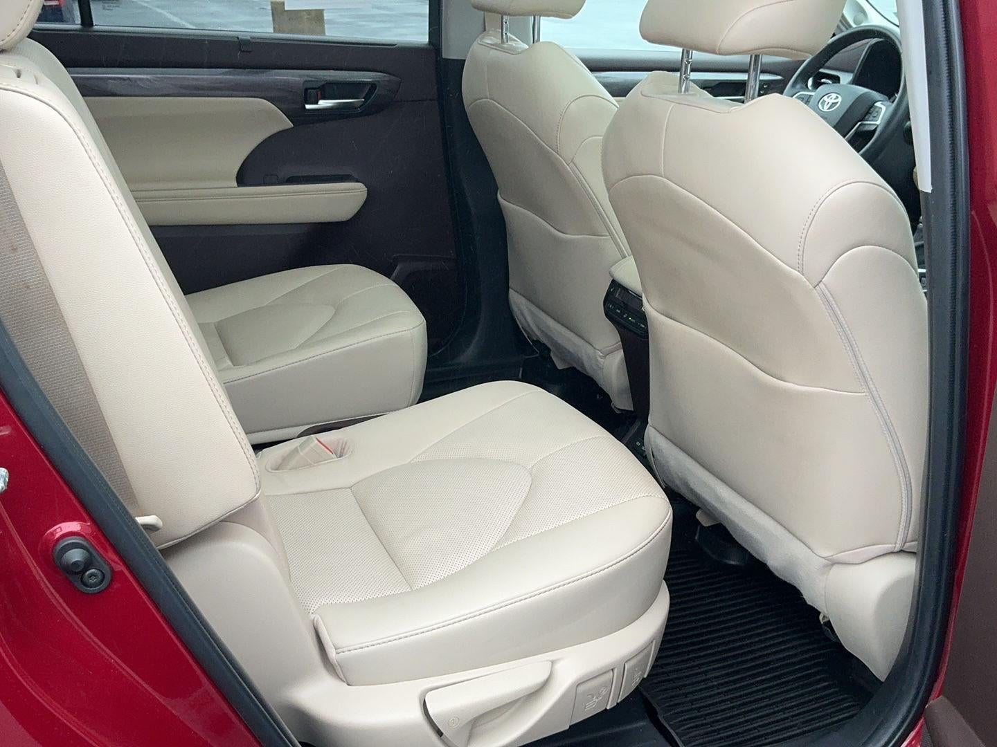 2022 Toyota Highlander Platinum